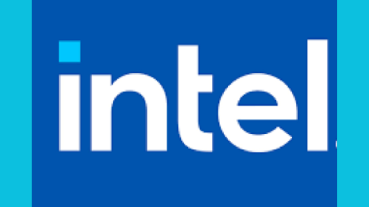 Intel presenta Clearwater Forest: 288 core su processo 18A per server ad alta densità