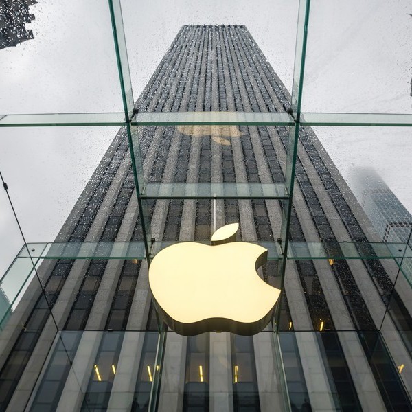 Apple Intelligence: Possibile Abbonamento a Pagamento in Tre Anni