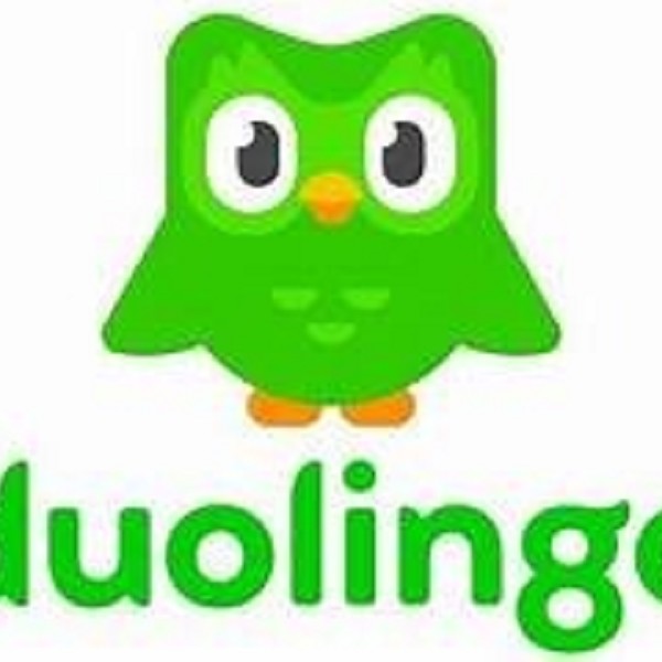 Duolingo espande l’offerta: 148 nuovi corsi linguistici generati con l’AI