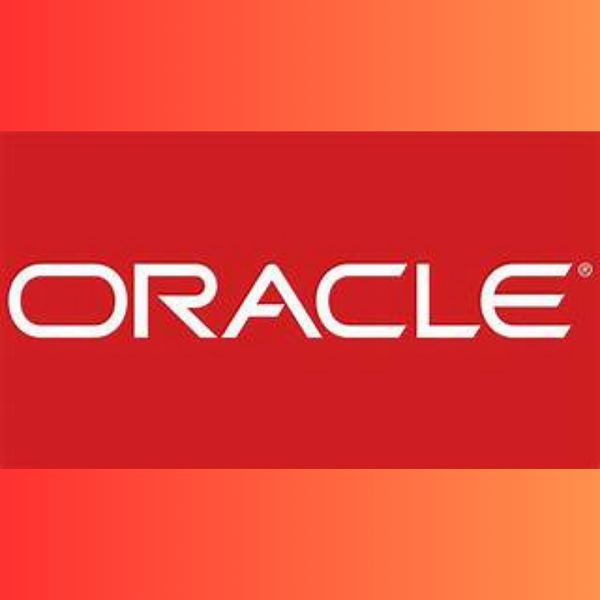Oracle e NVIDIA spingono l’AI su OCI con GPU Blackwell e modelli italiani Velvet