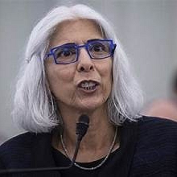 Arati Prabhakar Afferma che è Arrivato il momento di Regolamentare l’AI