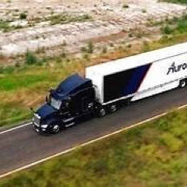 L’Azienda di Camion a guida autonoma Aurora sta raccogliendo fondi per il lancio commerciale