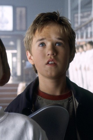 Humanity seen through the eyes of a Robot Child